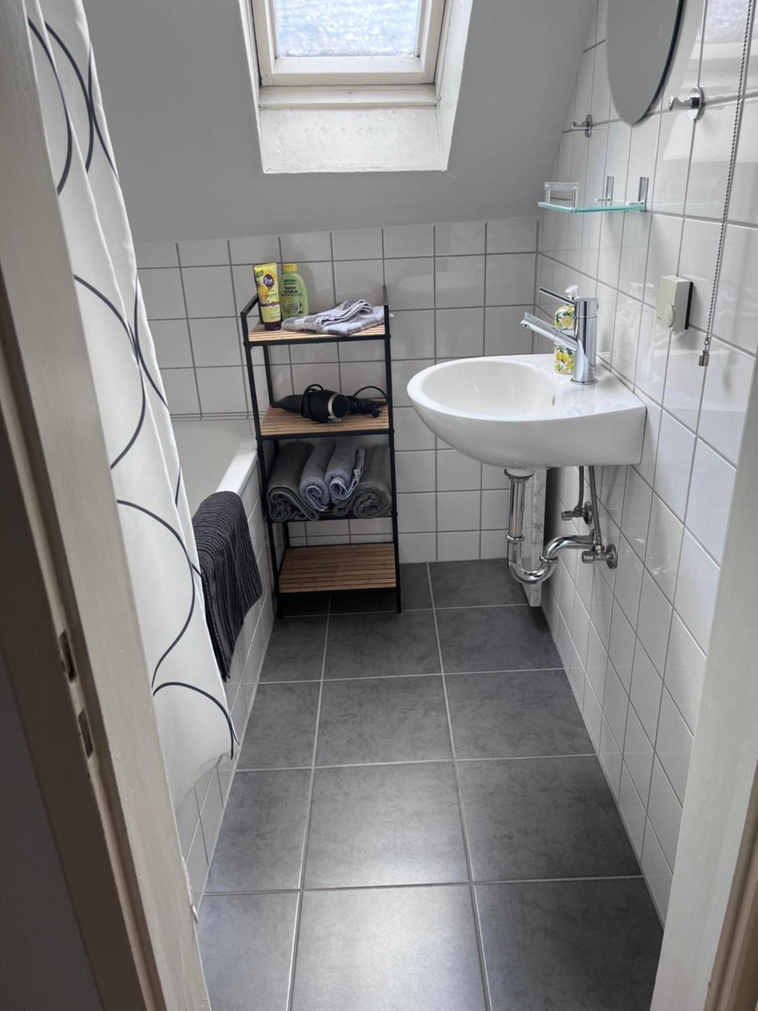 9ter Riese Dachgeschoss-fewo Apartment *